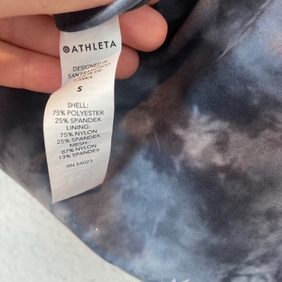 Athleta Grey Tie Dye Athletic Cropped Top Racerback - Size Small - EUC - Picture 6 of 6